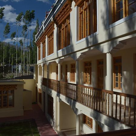Barath Hotel & Guest House Leh Eksteriør billede